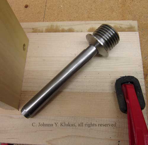 1 1/4 inch by 8 TPI carving vise spindle from Lee Valley Tools